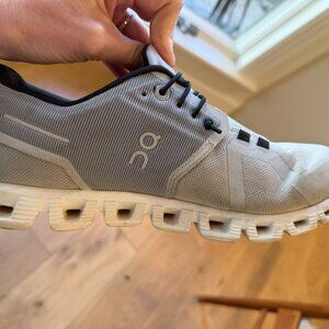 On Cloudflow Women's Athletic Shoes in Light Gray